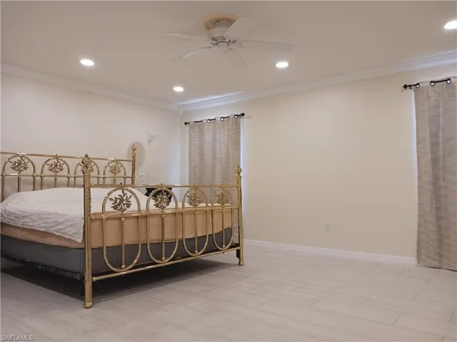 2727 24th Pl, Cape Coral, Florida 33904