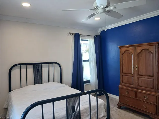 2727 24th Pl, Cape Coral, Florida 33904