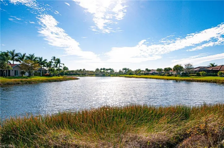 2046  Minneola  ST, Naples, FL 34120