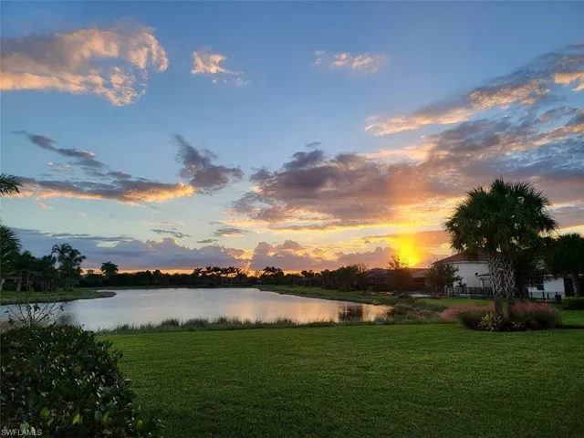2046  Minneola  ST, Naples, FL 34120