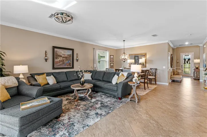 2046  Minneola  ST, Naples, FL 34120