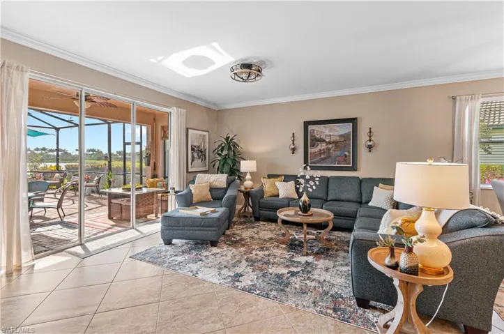 2046  Minneola  ST, Naples, FL 34120