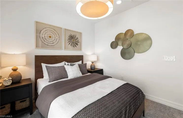 Interior photos are of a staged model home. Illustration purposes only. Options may vary.