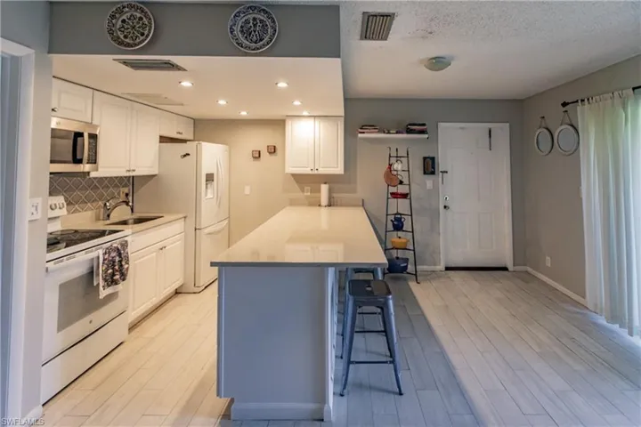 3 Bob O Link Ct B, Naples, Florida 34105