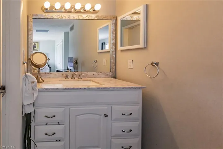3 Bob O Link Ct B, Naples, Florida 34105