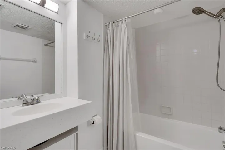 9395 Pennsylvania Ave 25, Bonita Springs, Florida 34135