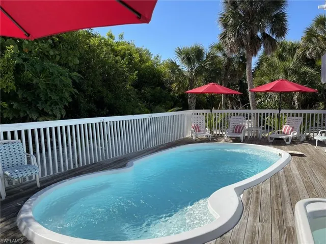 4440  Smugglers  DR, Upper Captiva, FL 33924