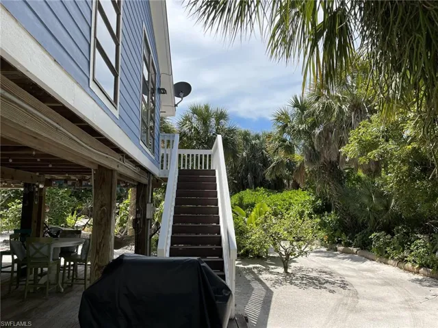 4440  Smugglers  DR, Upper Captiva, FL 33924