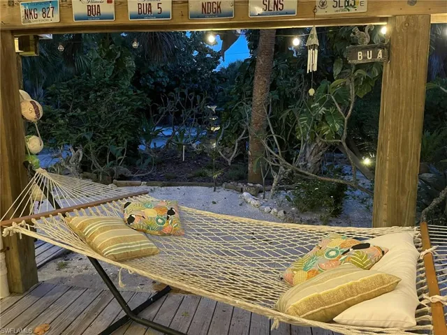 4440  Smugglers  DR, Upper Captiva, FL 33924