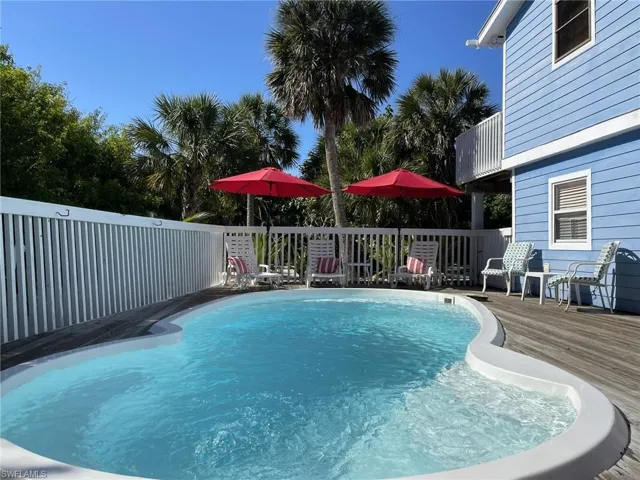 4440  Smugglers  DR, Upper Captiva, FL 33924