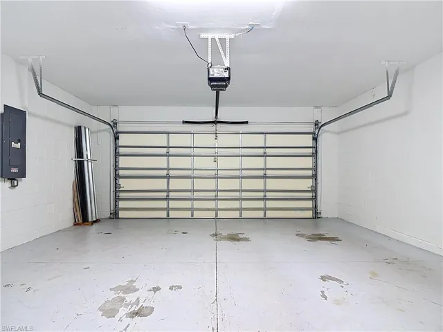 330 SW 31st  ST, Cape Coral, FL 33914