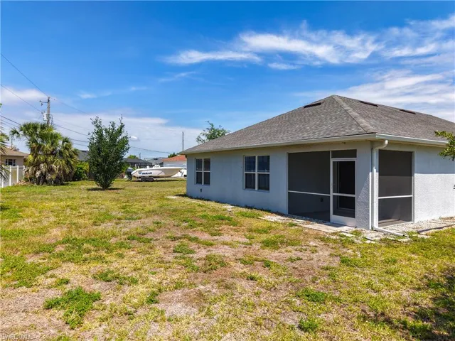 330 SW 31st  ST, Cape Coral, FL 33914