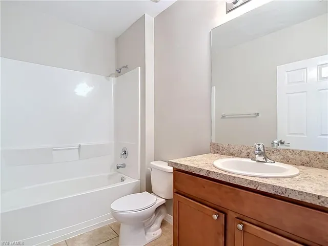 330 SW 31st  ST, Cape Coral, FL 33914
