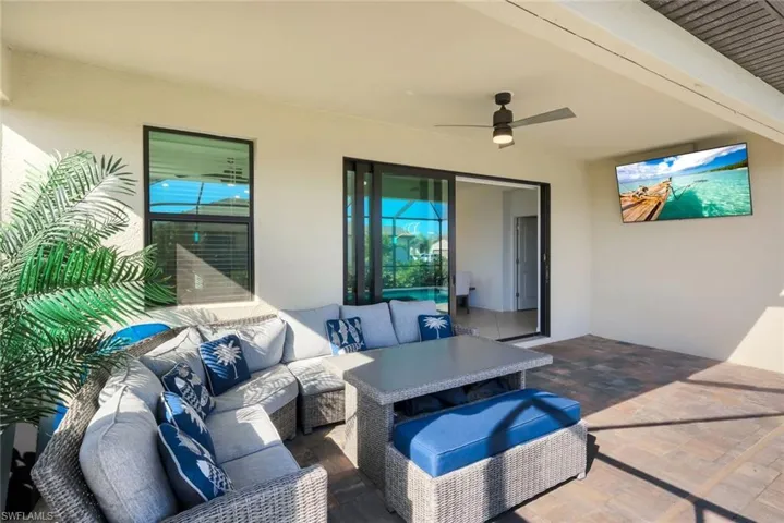 View of patio / terrace featuring ceiling fan and an outdoor lounge area
