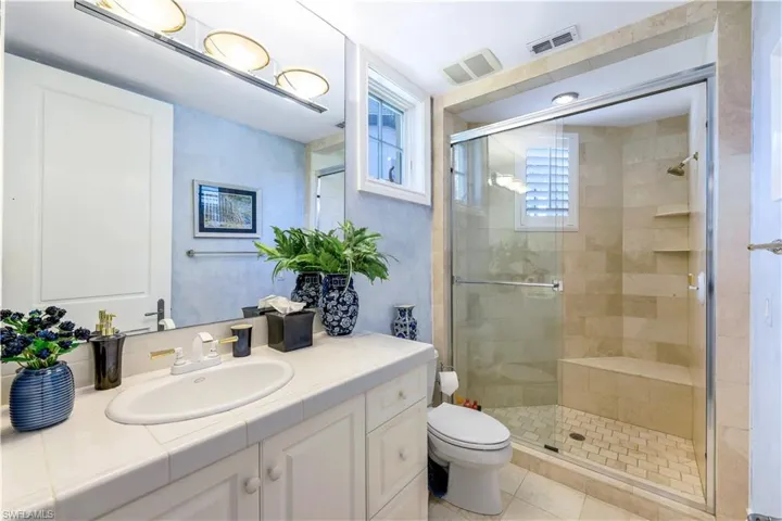 Cabana bathroom.