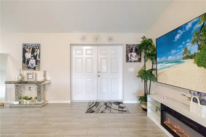 4315  7th W ST, Lehigh Acres, FL 33971