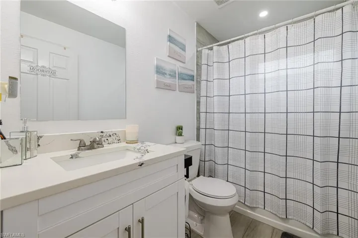 Guess Bathroom