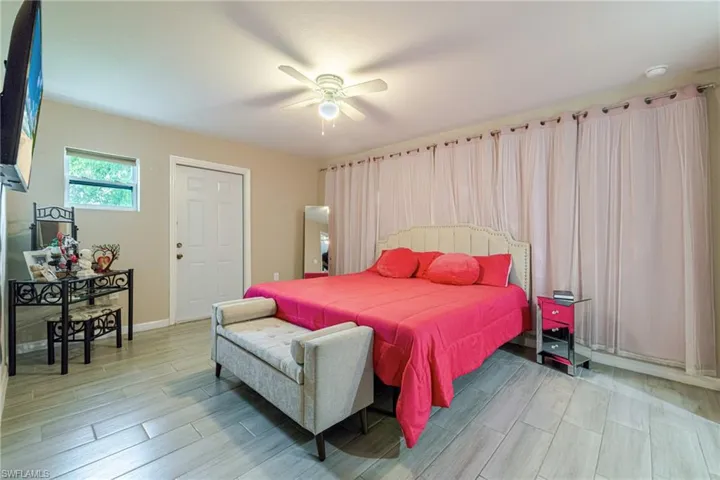 4315  7th W ST, Lehigh Acres, FL 33971