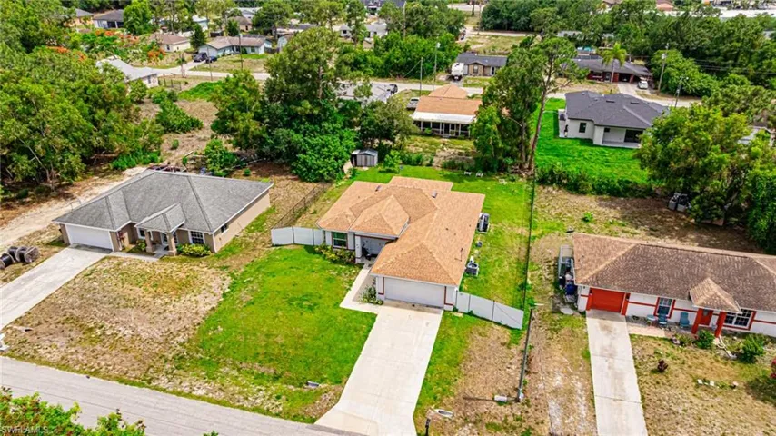 4315  7th W ST, Lehigh Acres, FL 33971