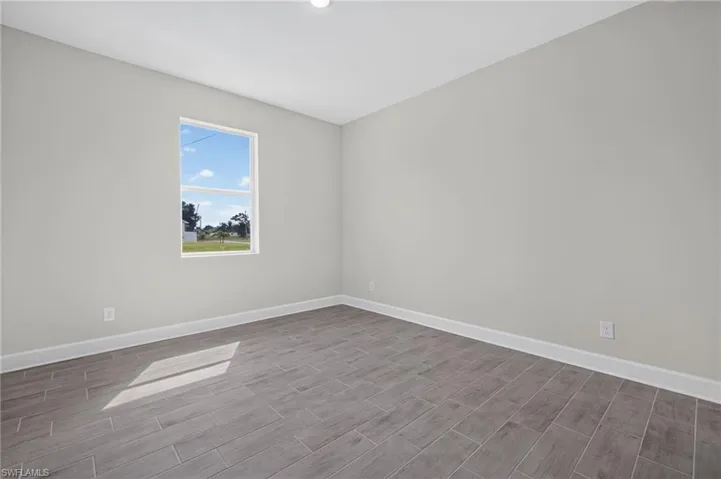 536 Nw 18th Ave, Cape Coral, Florida 33993