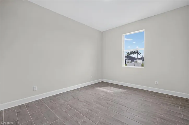 536 Nw 18th Ave, Cape Coral, Florida 33993