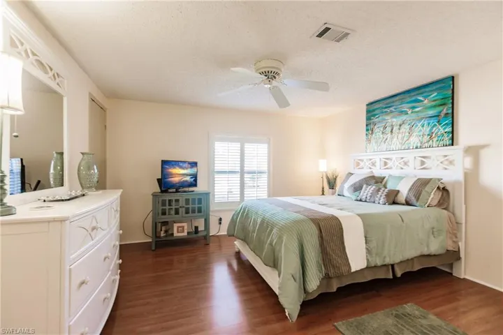 10115  Pine Lakes  BLVD, North Fort Myers, FL 33903