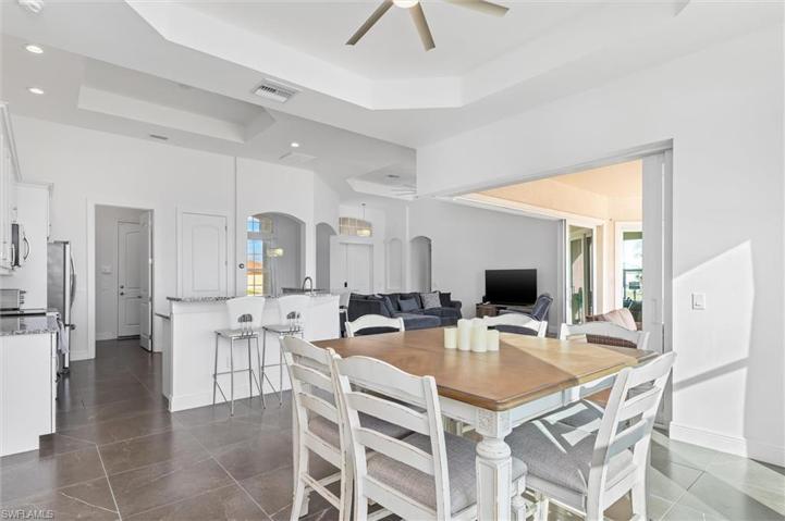 725 NW 36th PL, CAPE CORAL FL 33993