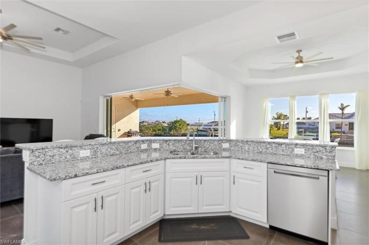 725 NW 36th PL, CAPE CORAL FL 33993