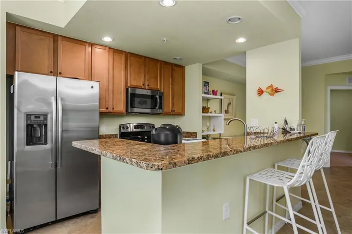9832 Venezia Cir 1013, Naples, Florida 34113
