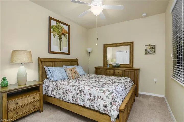 9832 Venezia Cir 1013, Naples, Florida 34113