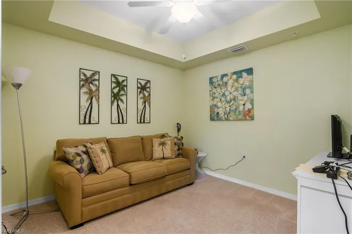 9832 Venezia Cir 1013, Naples, Florida 34113