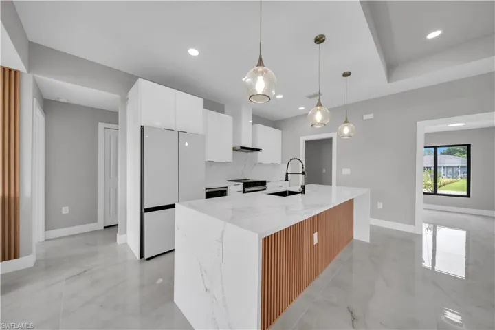 2507 39th St Sw, Lehigh Acres, Florida 33976