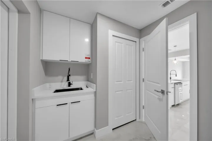 2507 39th St Sw, Lehigh Acres, Florida 33976