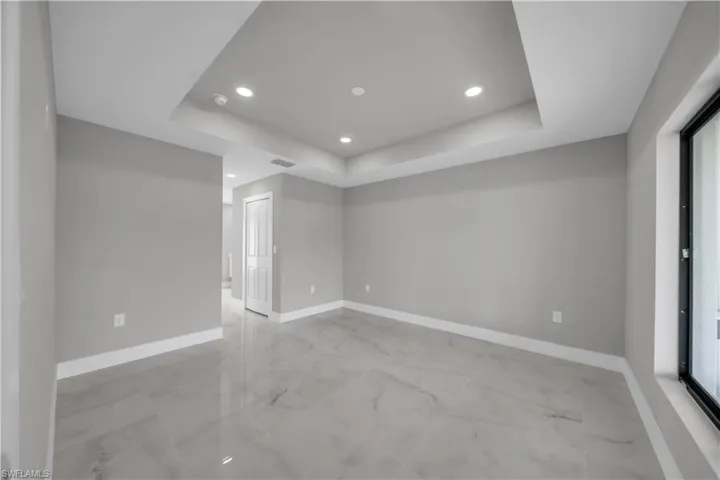 2507 39th St Sw, Lehigh Acres, Florida 33976