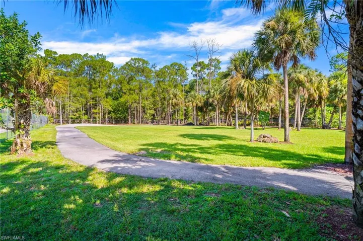 13965  Collier  BLVD, Naples, FL 34119