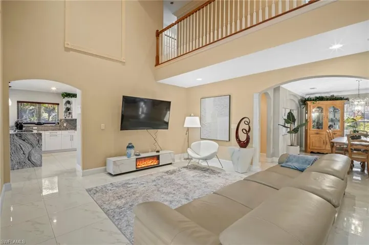 13965  Collier  BLVD, Naples, FL 34119