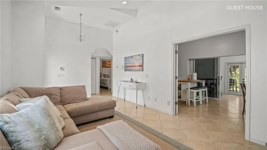 GUEST HOUSE