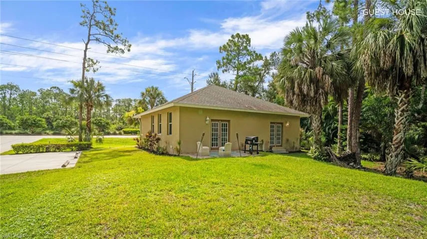 GUEST HOUSE