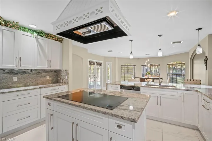13965  Collier  BLVD, Naples, FL 34119