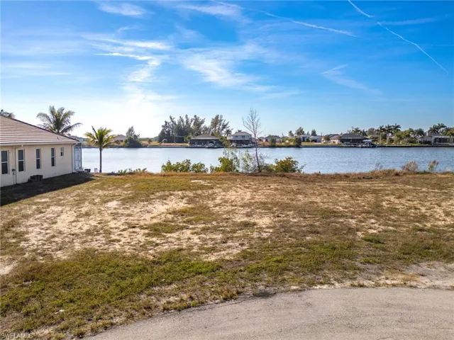 2826 Nw 43rd Pl, Cape Coral, Florida 33993