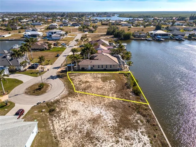 2826 Nw 43rd Pl, Cape Coral, Florida 33993