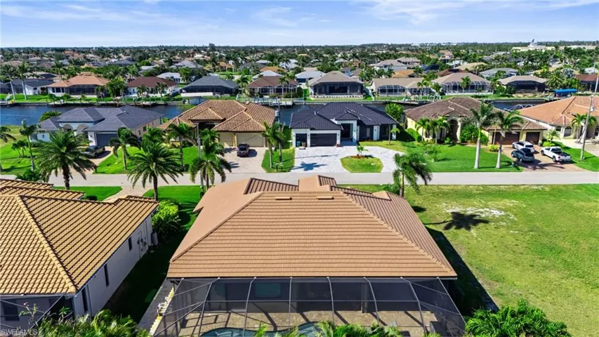 Bird's eye view with a residential view