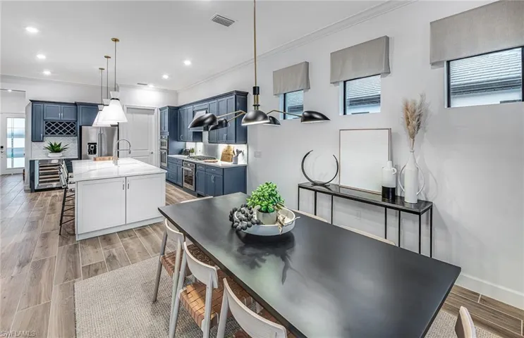 Photos of model home, options may vary.