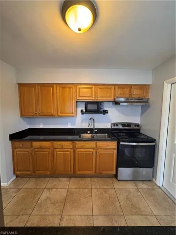 2 Tangerine Ct, Lehigh Acres, Florida 33936