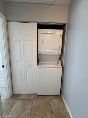 2 Tangerine Ct, Lehigh Acres, Florida 33936