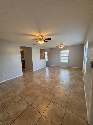 2 Tangerine Ct, Lehigh Acres, Florida 33936