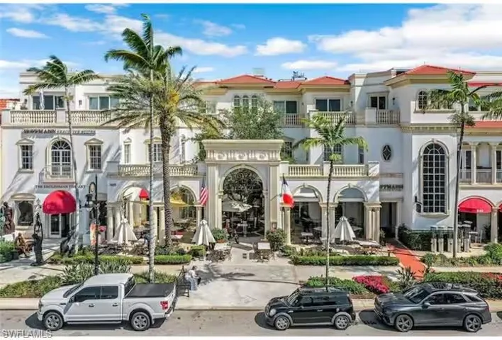365 5th Ave S 307, Naples, Florida 34102