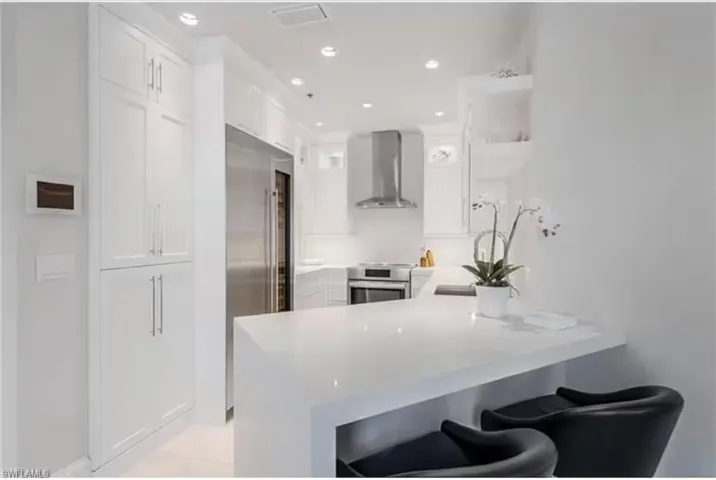 365 5th Ave S 307, Naples, Florida 34102