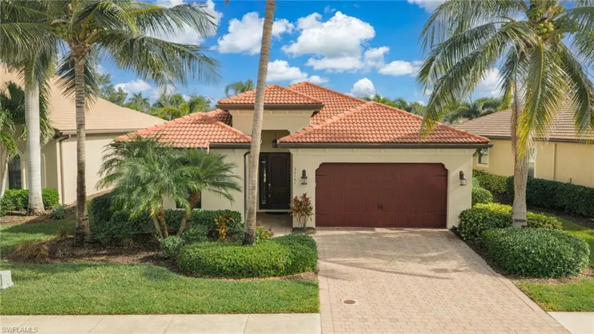 Welcome to this stunning and spacious Ashbury model, featuring 4 bedrooms plus a den and 3.5 bathrooms, located in the beautiful gated community of Paloma.