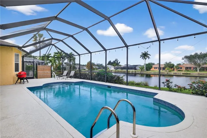 OVERSIZED POOL - NEW HEATER - PLENTY OF ROOM FOR SUNNING OR POOLSIDE ACTIVITIES